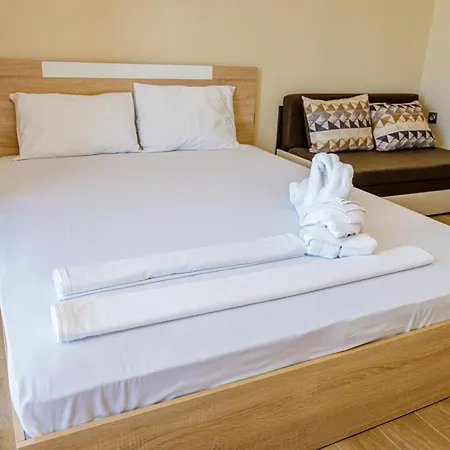 Silitur Aparthotel 3*