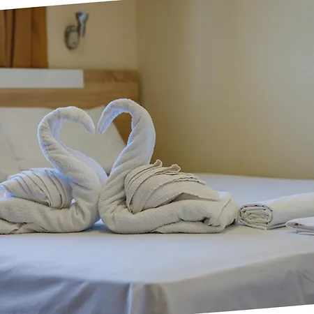 Silitur Aparthotel 3*