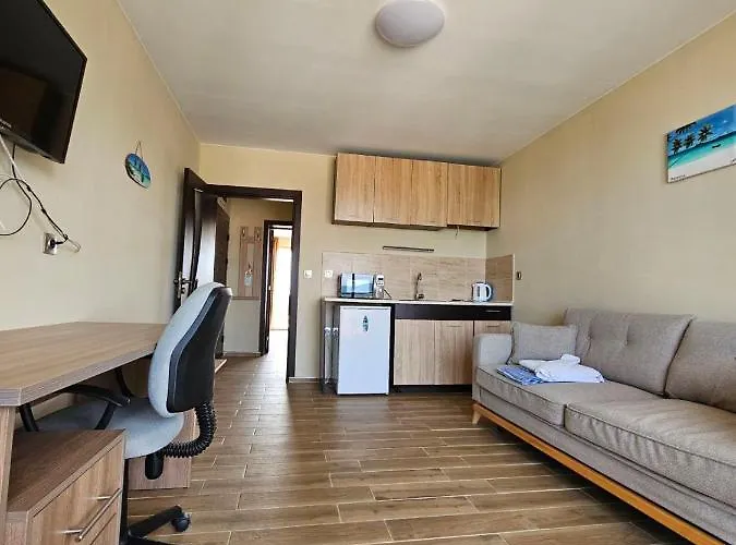 Апартхотел Silitur Ахтопол